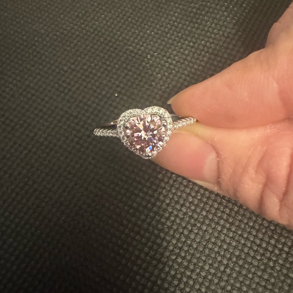 Elegant Moissanite Pink Heart Ring